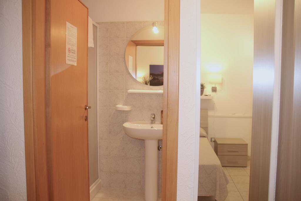 All'etrusconia Castagneto Carducci Hotel *